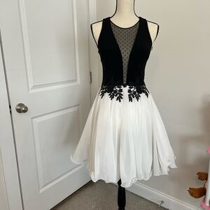 HOST PICK/ Madison James/ Short Formal Dress/ Size 8